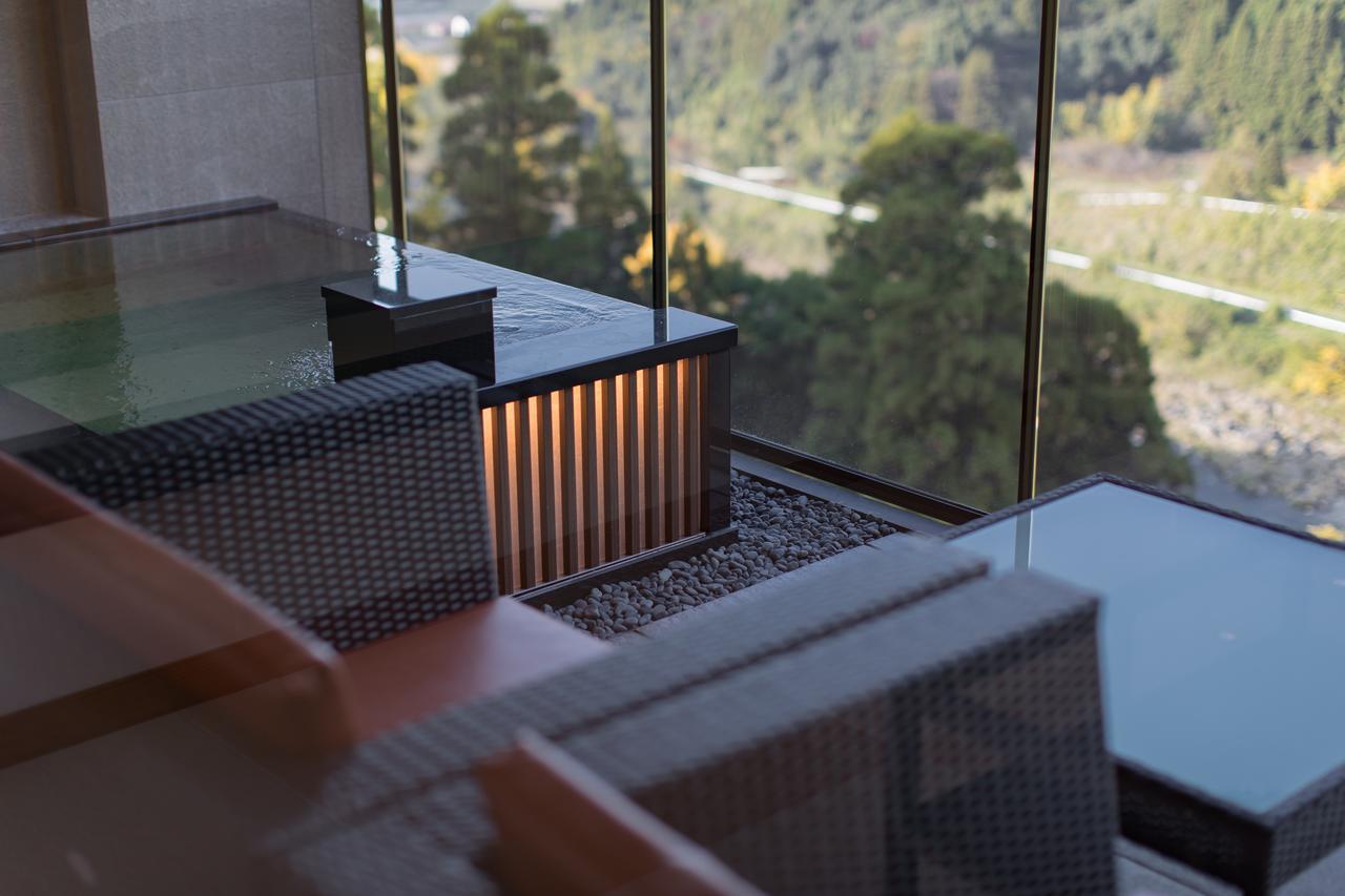 Hotel Okuhita Onsen Umehibiki Extérieur photo